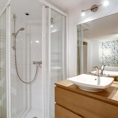 Bluestay 214 - Superb In Paris